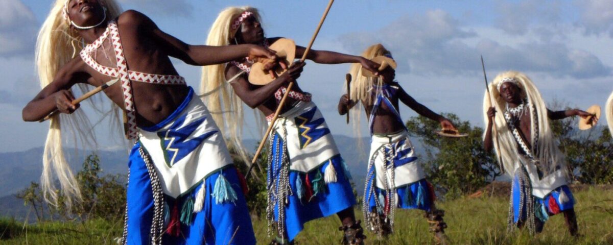 What Is the Cultural Etiquette in Rwanda? 