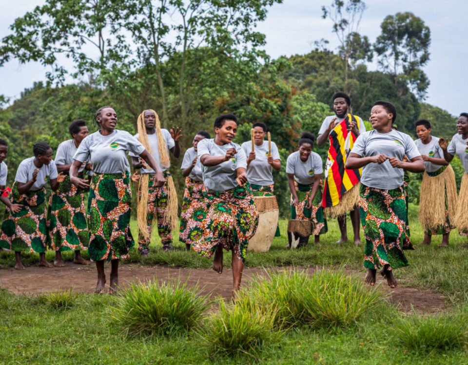 What’s the Tipping Culture Like on Uganda Safaris?